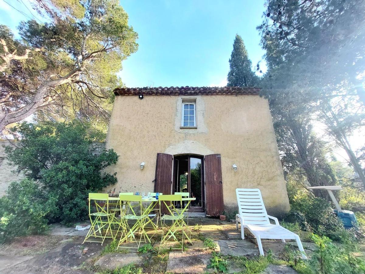 Mazet Du Chateau Joyeux De Violet Pépieux Exteriér fotografie